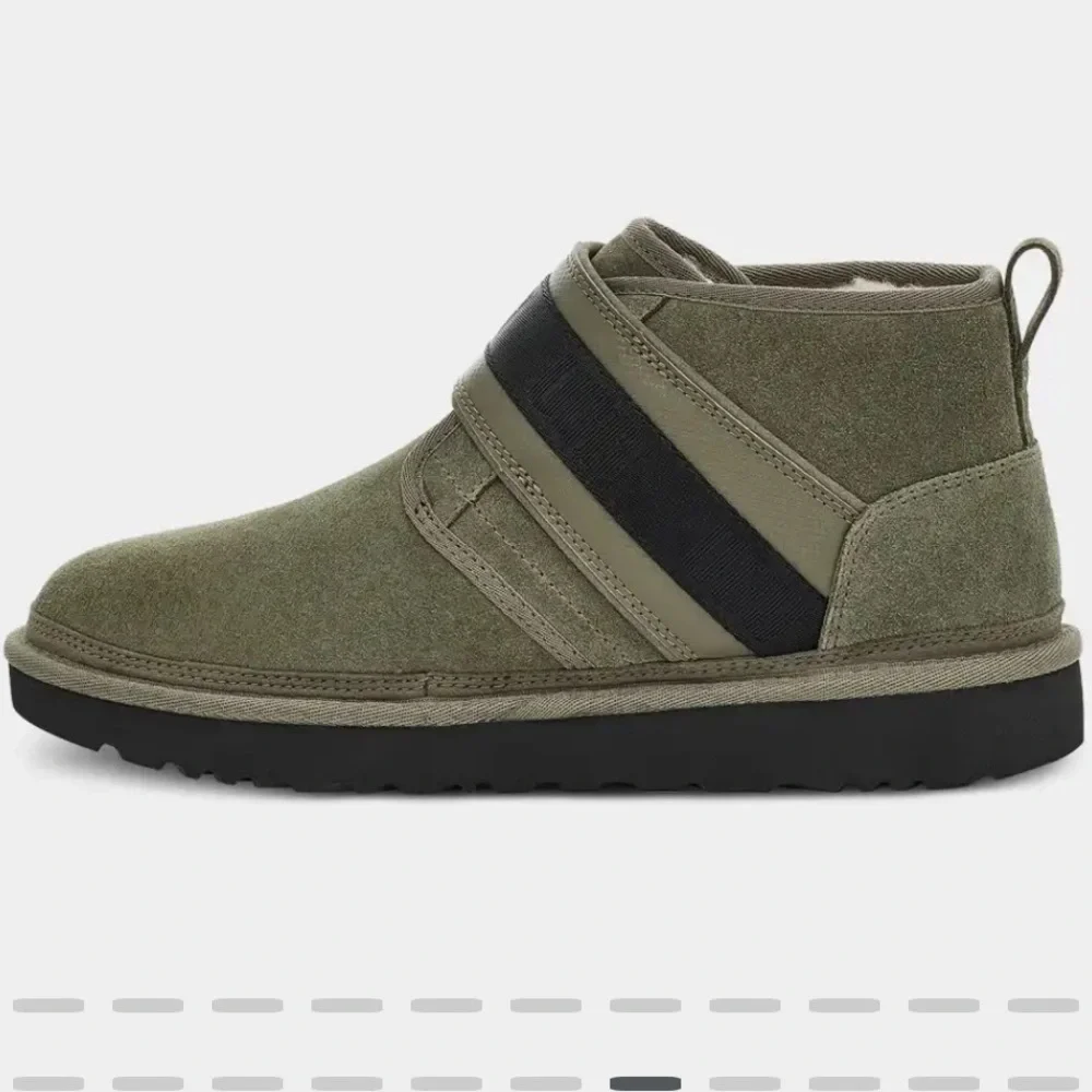 UGG Neumel SnapBack